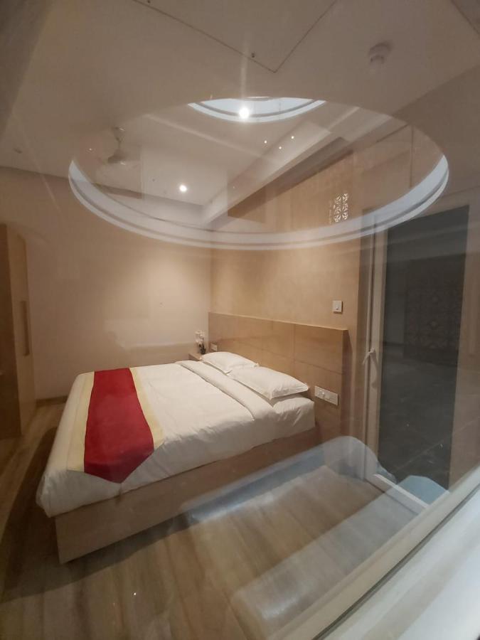 Acco Grand Hotel Лакхнау Екстер'єр фото