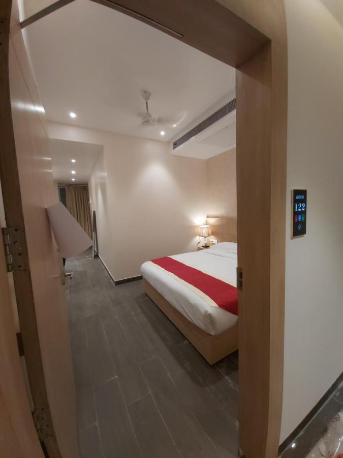 Acco Grand Hotel Лакхнау Екстер'єр фото